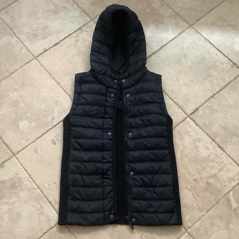 Artisan Ny Black Hooded Vest